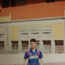 Cargar imagen en el visor de la galería, CAMISETA OVIEDISTAS GENOA - REAL OVIEDO CULTURE FANS